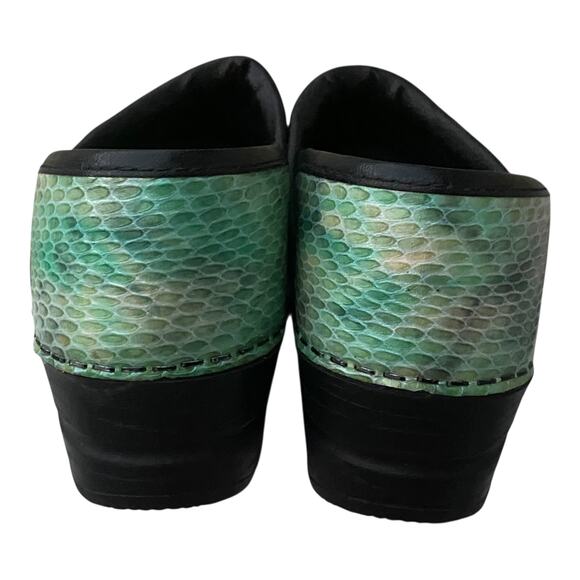 Sanita Professional Patent Leather Clogs EU 35 US 4 Iridescent Green Snake Print - Picture 10 of 15